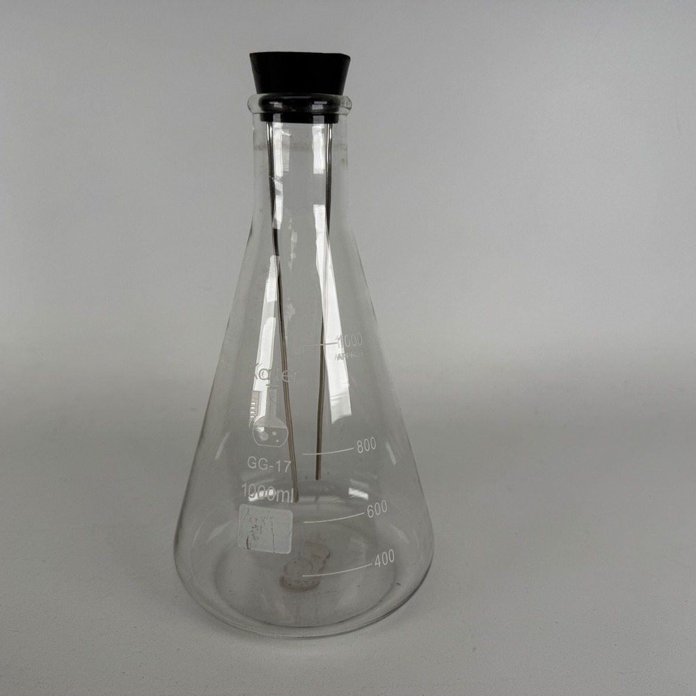 Karter Scientific 1000ml Borosilicate Glass Erlenmeyer Flask GG-17 with Stopper